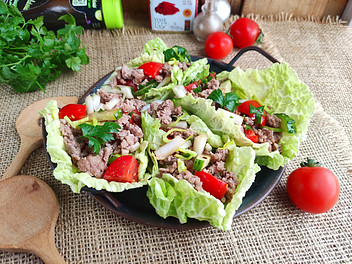 lettuce wrap with beef