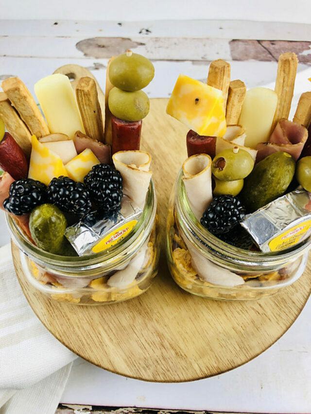 Healthy Keto Jarcuterie Cups